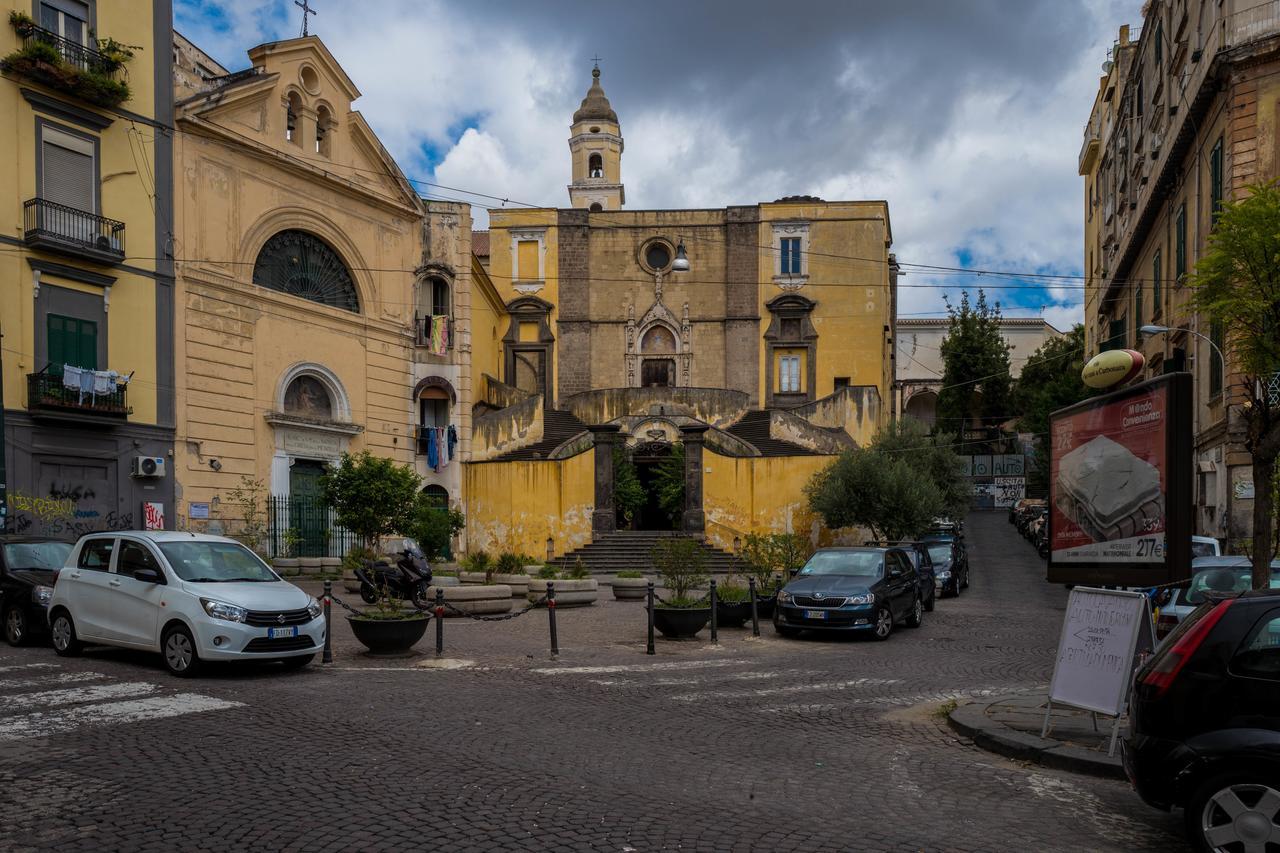 Art Suite Nel Cuore Di Napoli Extérieur photo