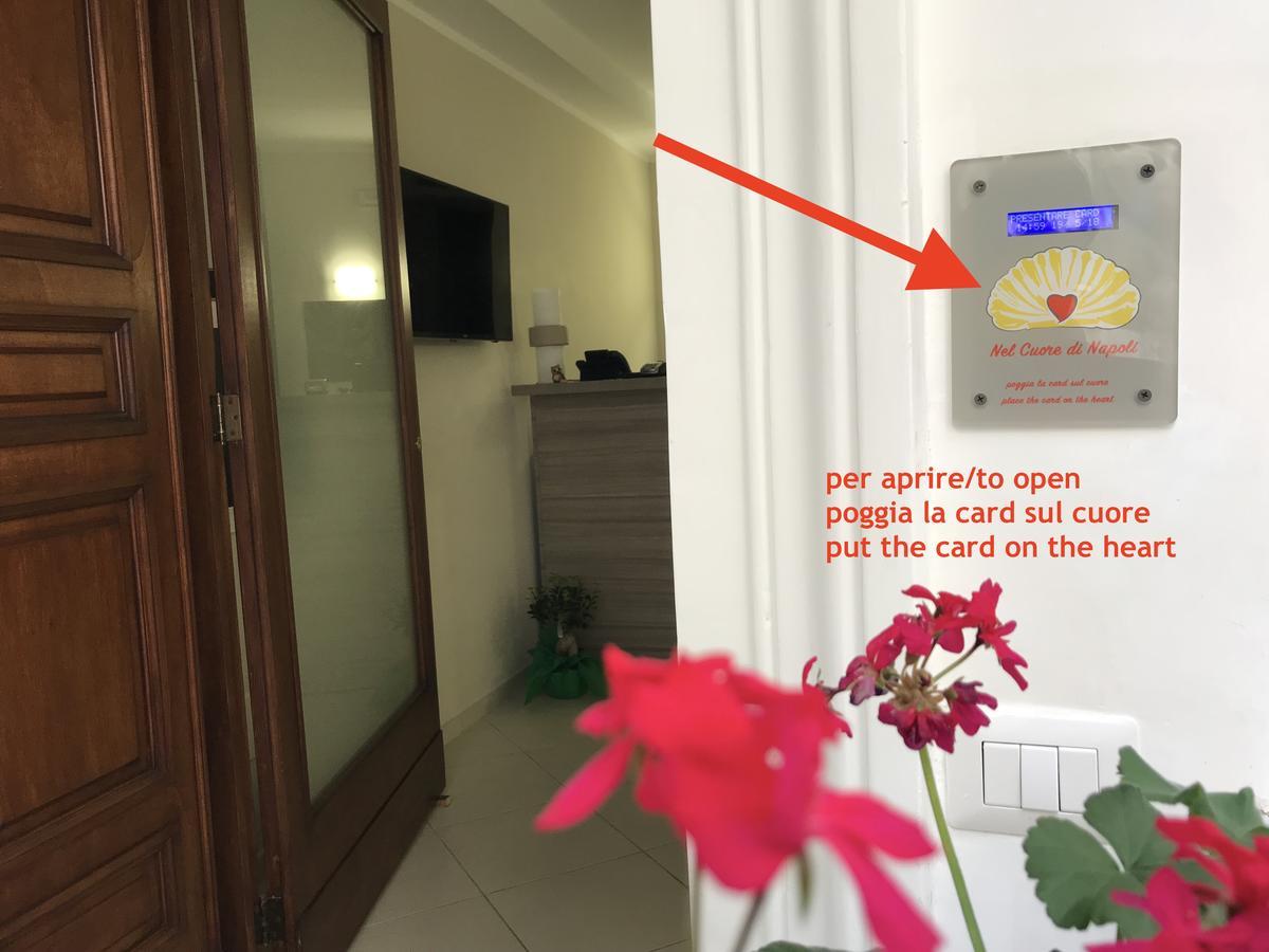 Art Suite Nel Cuore Di Napoli Extérieur photo