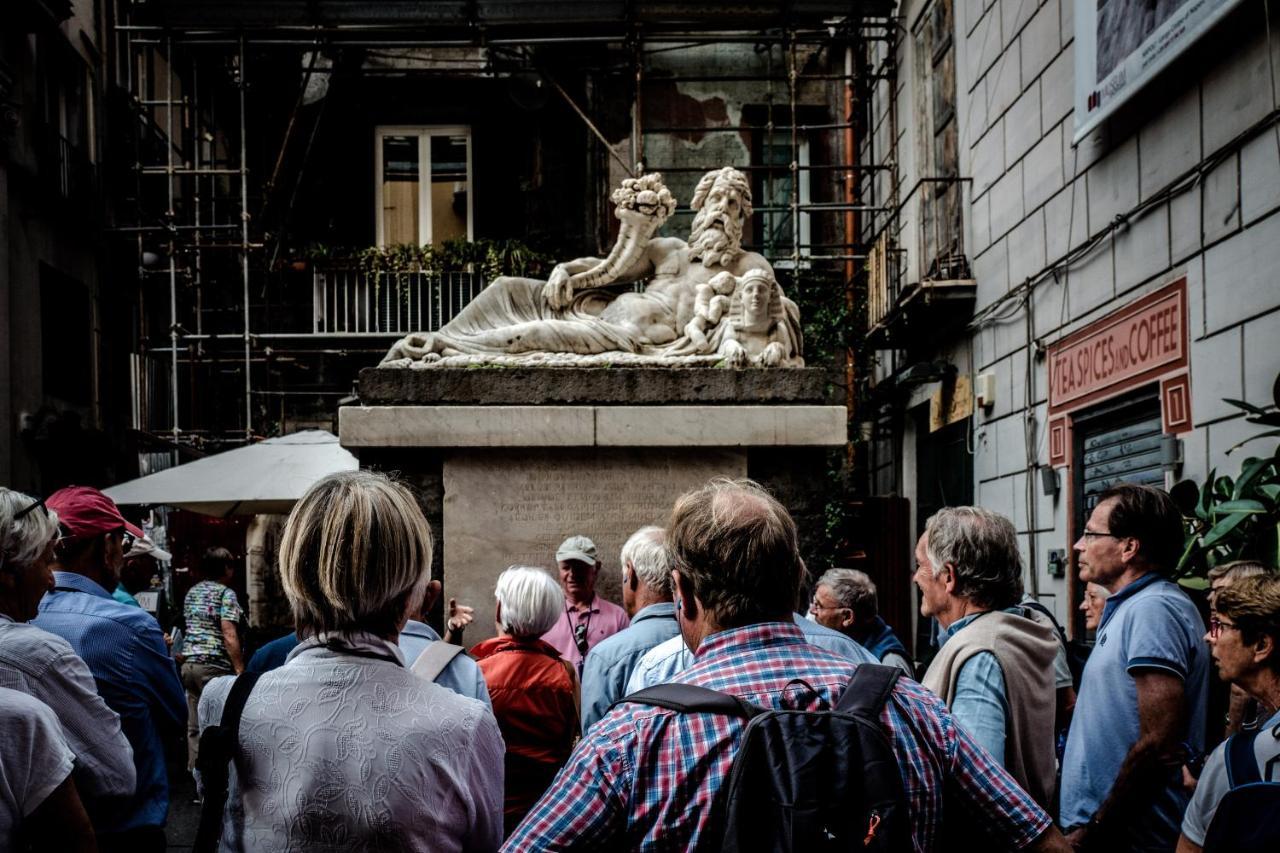 Art Suite Nel Cuore Di Napoli Extérieur photo