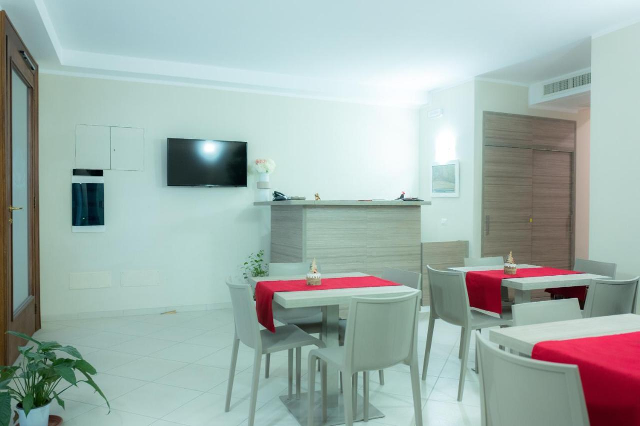 Art Suite Nel Cuore Di Napoli Extérieur photo
