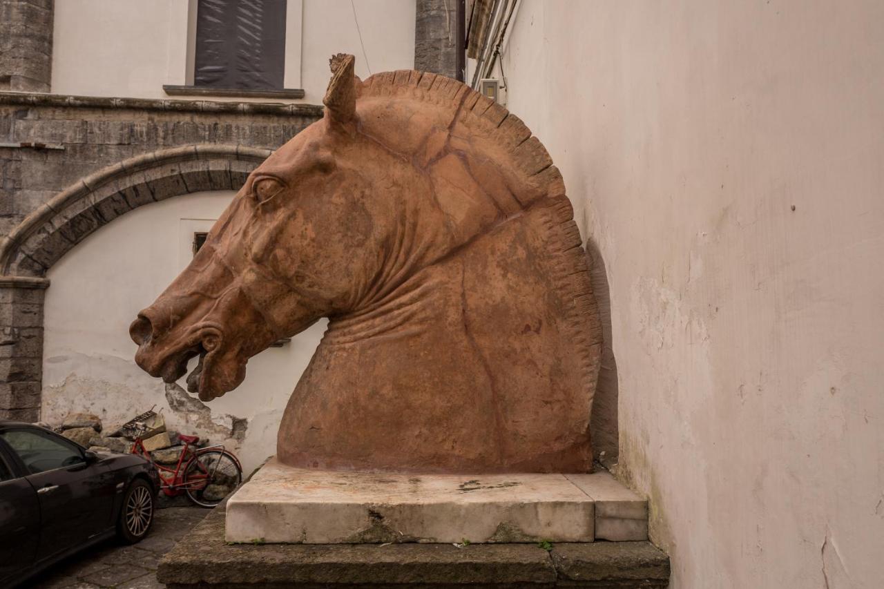 Art Suite Nel Cuore Di Napoli Extérieur photo