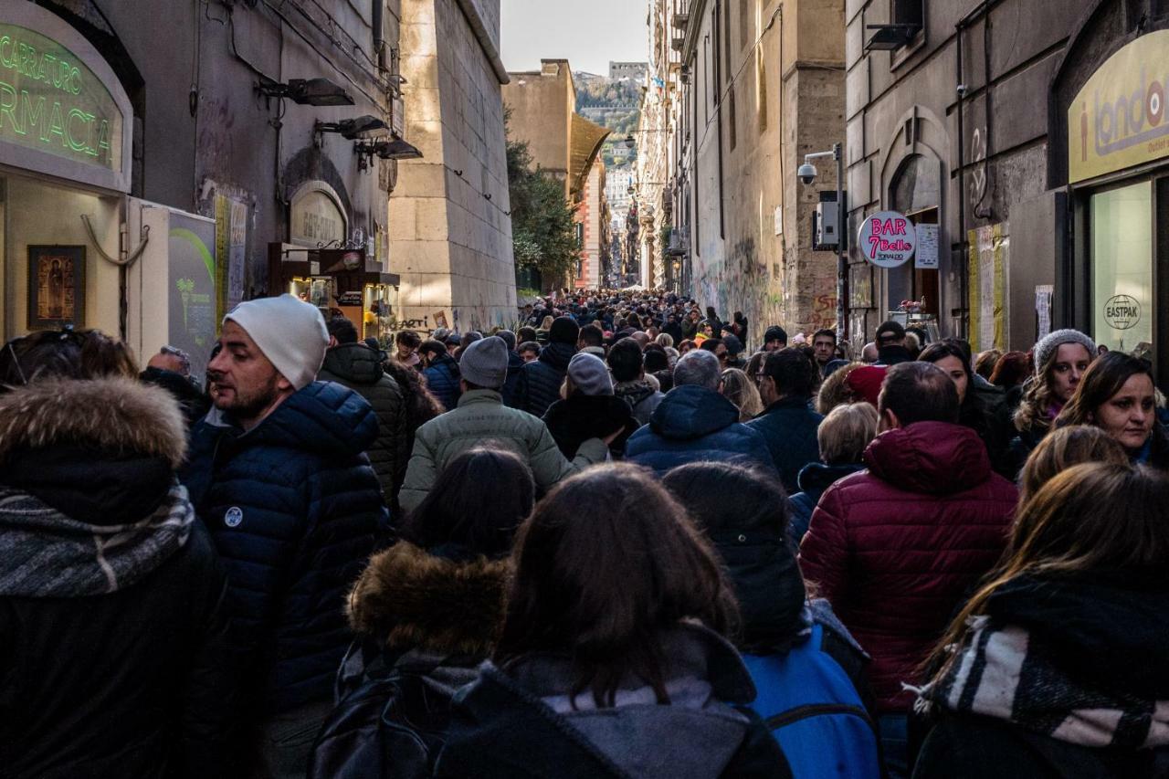 Art Suite Nel Cuore Di Napoli Extérieur photo