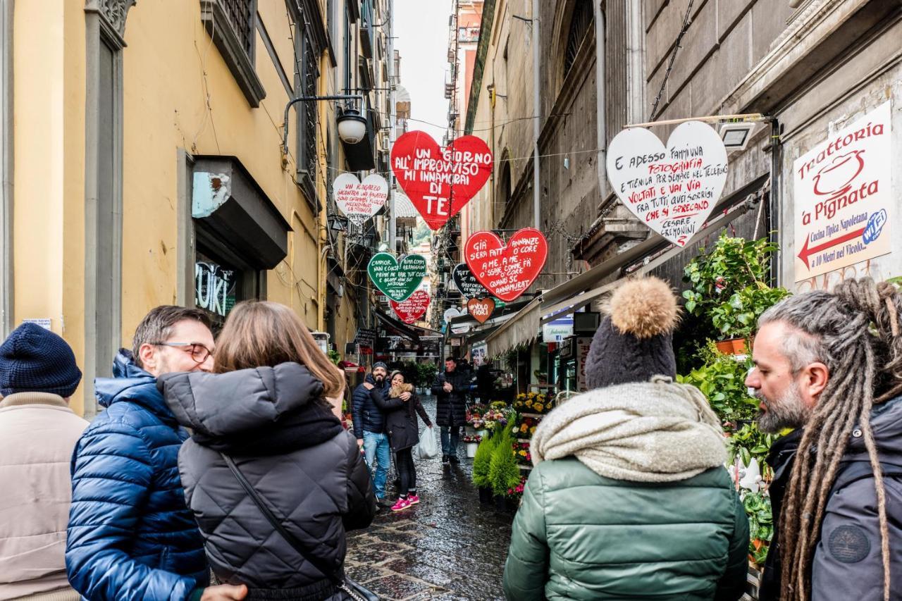 Art Suite Nel Cuore Di Napoli Extérieur photo